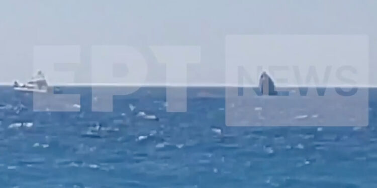 Σκάφος της Frontex βυθίστηκε ανοιχτά της Μυτιλήνης – Διασώθηκε το πλήρωμα [vid]