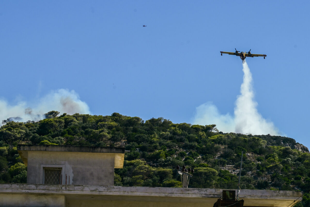 Φωτιά στη Λάρισα