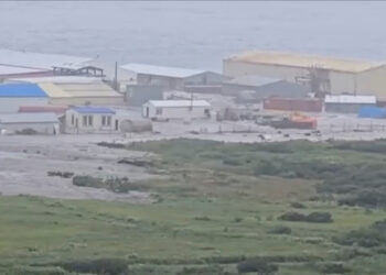 Σεισμός 8,8 Ρίχτερ στη Ρωσία: Τουλάχιστον 30 μετασεισμοί – Ειδοποιήσεις για τσουνάμι [vids]