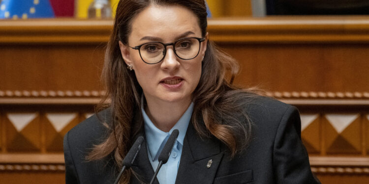 Ουκρανία: Θα επιδιώξει μεγαλύτερη χρηματοδότηση από το ΔΝΤ, λέει η πρωθυπουργός