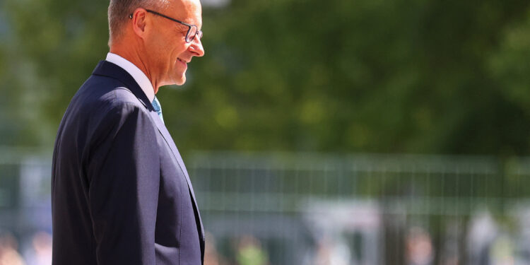 Φρίντριχ Μερτς