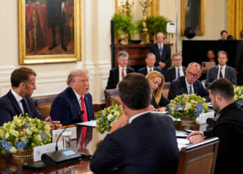 Τραμπ - Μακρόν - Ζελένσκι - Μερτς