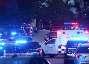 Ένοπλος - Ατλάντα