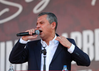 Οζγκιούρ Οζέλ