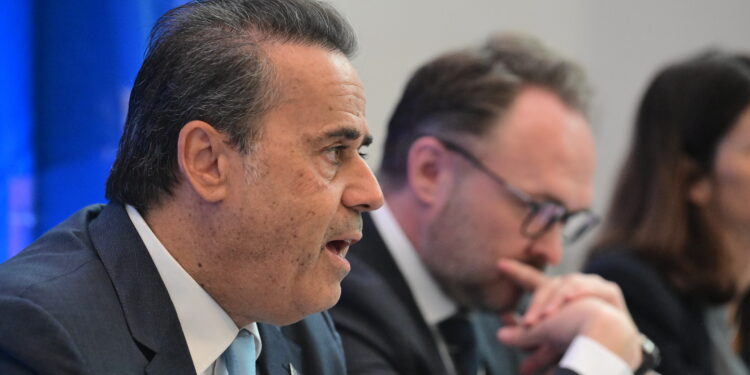 Παπασταύρου