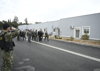 στρατόπεδα