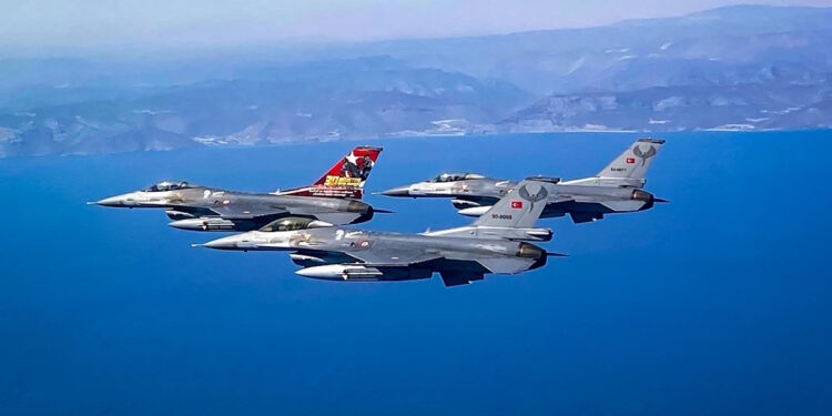 F-16 - Τουρκικό ΥΠΑΜ - Δένδιας