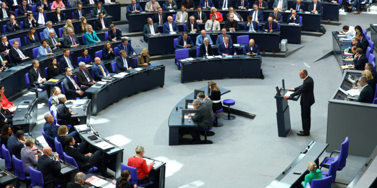 Φρίντριχ Μερτς