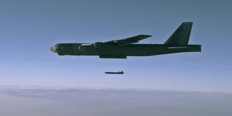 Βανς - Πυρηνικές δοκιμές