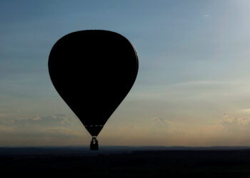 Λιθουανία: Αναστολή εναέριας κυκλοφορίας στο αεροδρόμιο του Βίλνιους λόγω παρουσίας αερόστατων