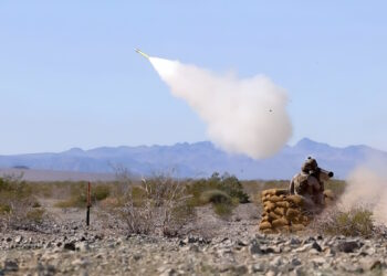 NGSRI: Ο αντικαταστάτης των Stinger αποκαλύφθηκε – Αυτό είναι το νέο φορητό πυραυλικό σύστημα αεράμυνας της Raytheon [vid]