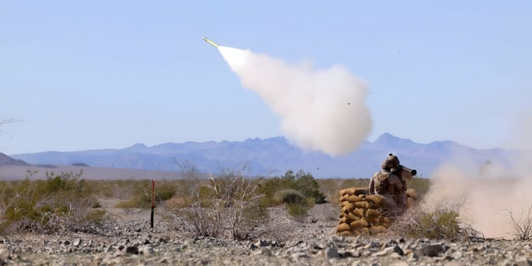 NGSRI: Ο αντικαταστάτης των Stinger αποκαλύφθηκε – Αυτό είναι το νέο φορητό πυραυλικό σύστημα αεράμυνας της Raytheon [vid]