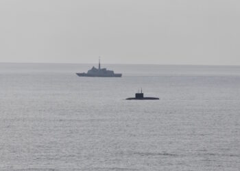 Novorossiysk: Το ρωσικό υποβρύχιο εντοπίστηκε κοντά στη Γαλλία – «Δεν έχει τεχνικά προβλήματα, αναδύθηκε νόμιμα» λέει η Μόσχα [pic]