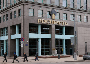 Reuters: Η Κίνα αναστέλλει τις αγορές ρωσικού πετρελαίου μετά τις κυρώσεις Τραμπ – Η Γερμανία ζητά «εξαίρεση»