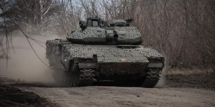 Σλοβακία: Τα CV90120 και Tulpar έμειναν στον διαγωνισμό προμήθειας αρμάτων μάχης – Τα χαρακτηριστικά τους [vids]