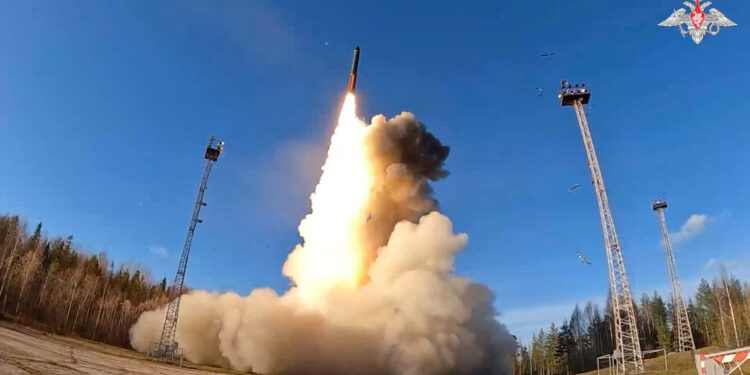 πυρηνικά - πυρηνικές δοκιμές