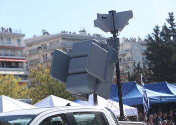 ΚΕΝΤΑΥΡΟΣ - Δένδιας