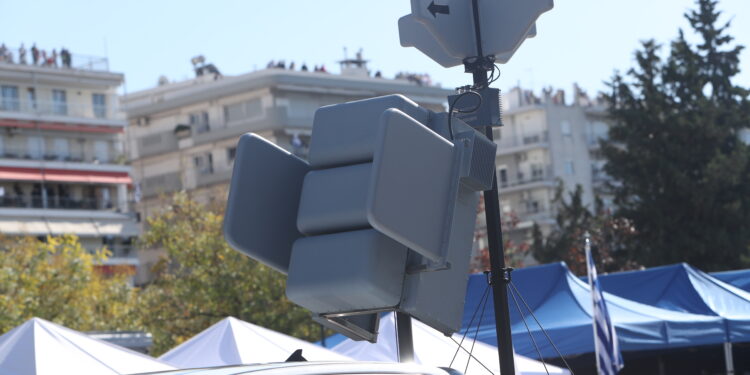 ΚΕΝΤΑΥΡΟΣ - Δένδιας