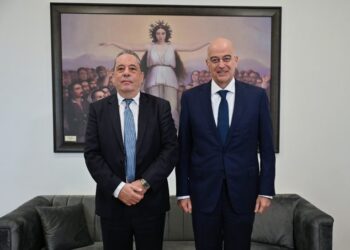 Δένδιας - Πάλμας