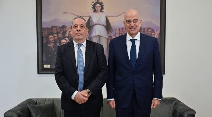 Δένδιας - Πάλμας