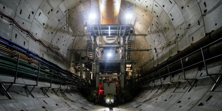 Ρωσία: Απεσταλμένος του Πούτιν προτείνει υποθαλάσσια σύνδεση με τις ΗΠΑ – Και το όνομα αυτής: «Σήραγγα Πούτιν-Τραμπ»