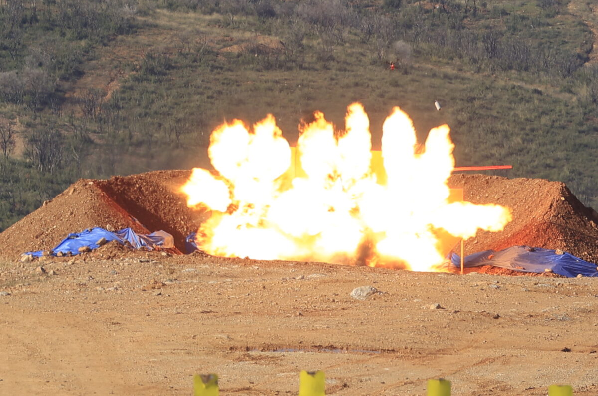 Αίσιος Οιωνός - 25