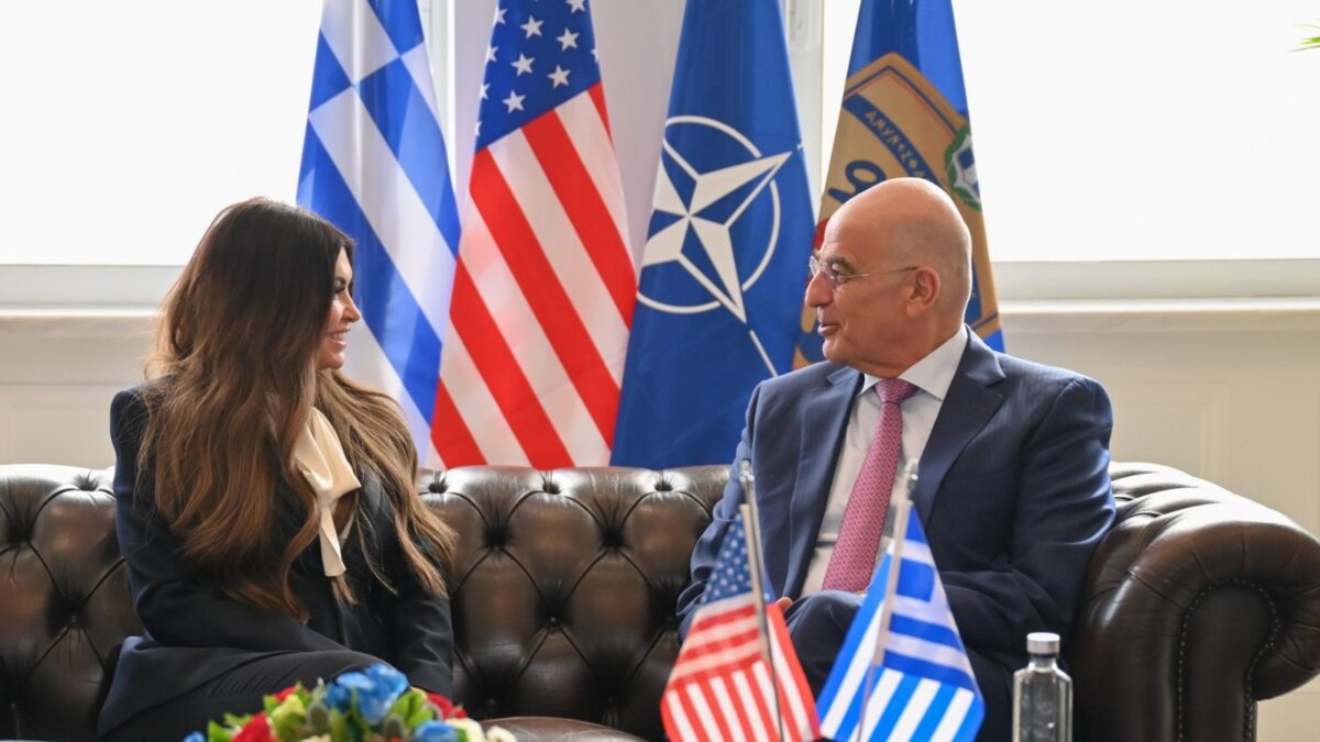 Δένδιας - Γκιλφόιλ