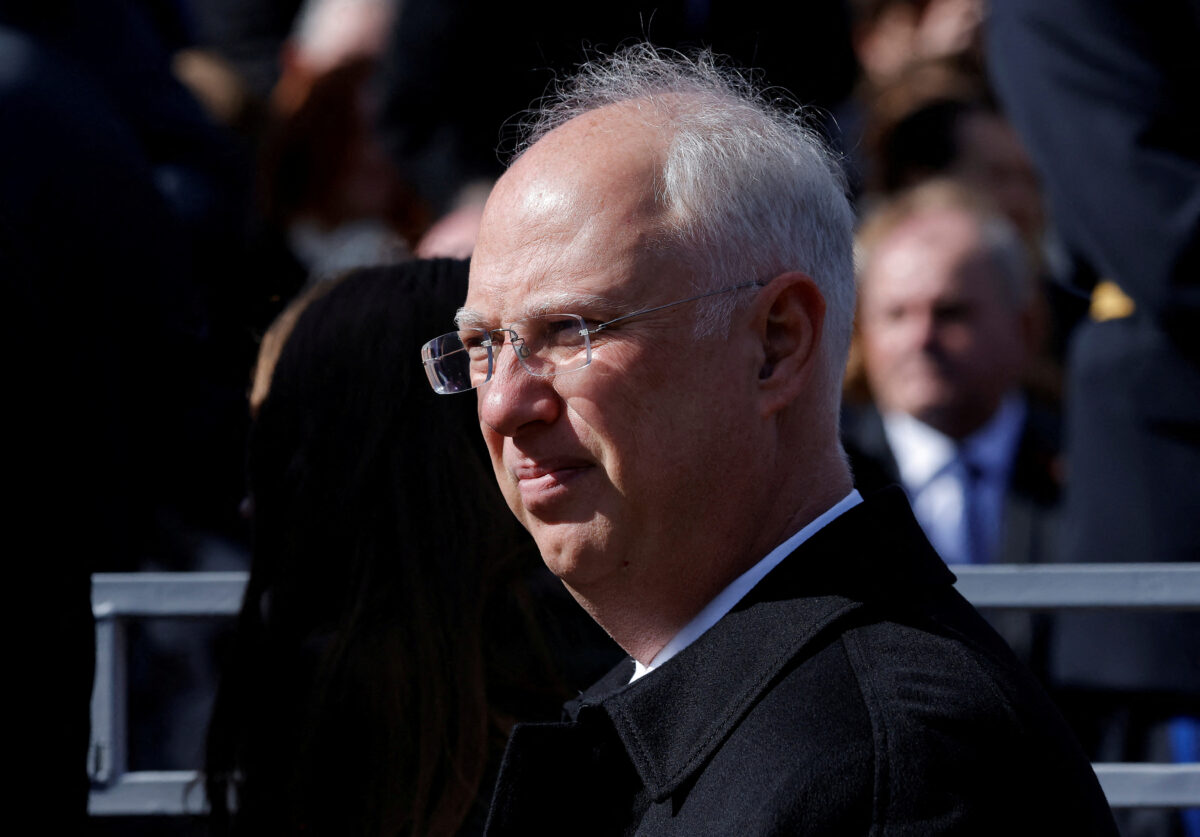 Ντμίτριεφ - Ρωσία