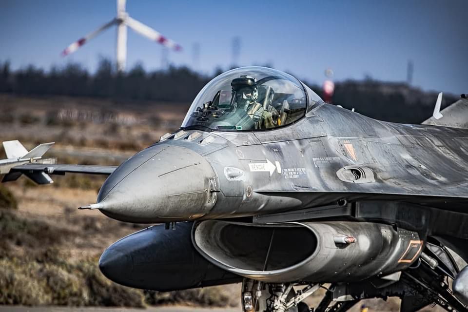 F-16 Viper