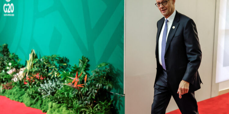 Φρίντριχ Μερτς