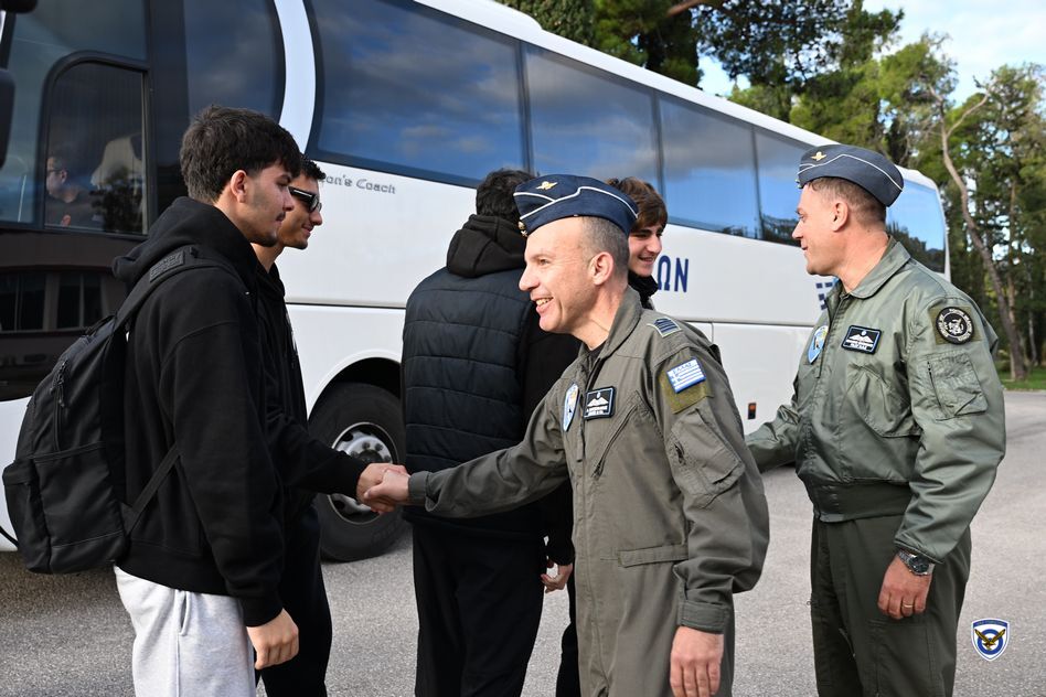 ΓΕΑ - πτήσεις μαθητών