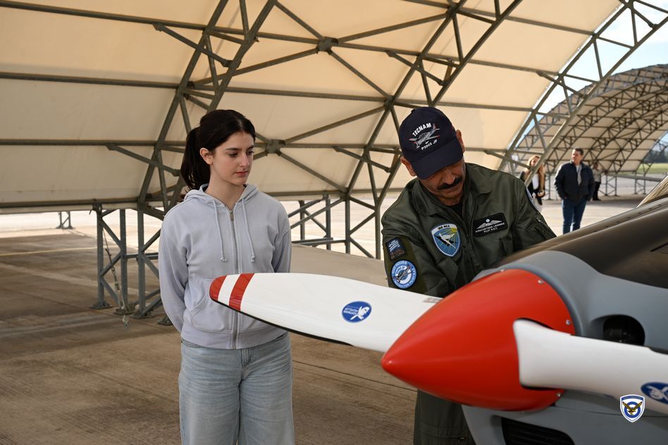 ΓΕΑ - πτήσεις μαθητών