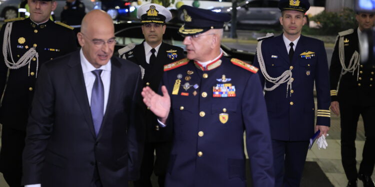 Δένδιας - Χούπης