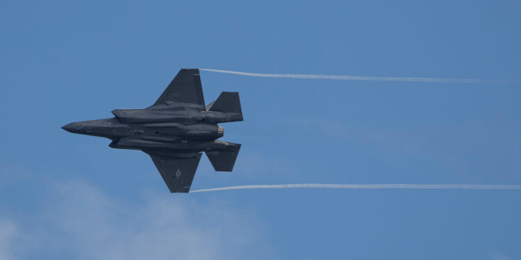 F-35 - Δένδιας - Χέγκσεθ