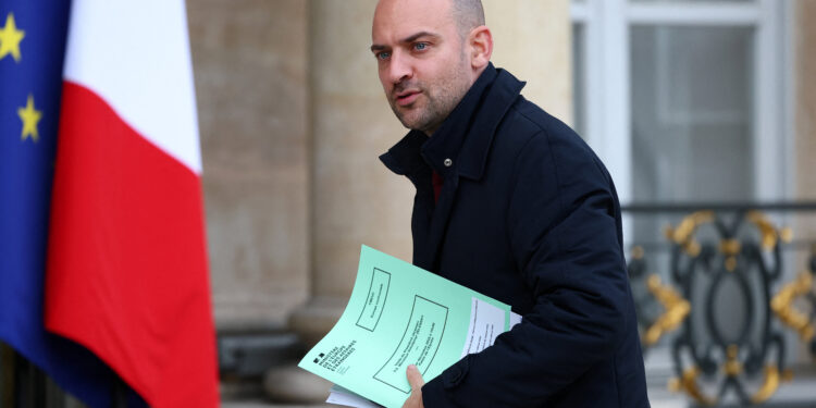 Γάλλος ΥΠΕΞ: «Ο Πούτιν είτε θα συναινέσει σε μια παύση πυρός στην Ουκρανία, είτε θα εκθέσει τη Ρωσία σε νέες κυρώσεις»