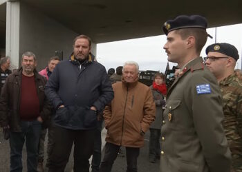 ένστολοι - αγροτικό μπλόκο