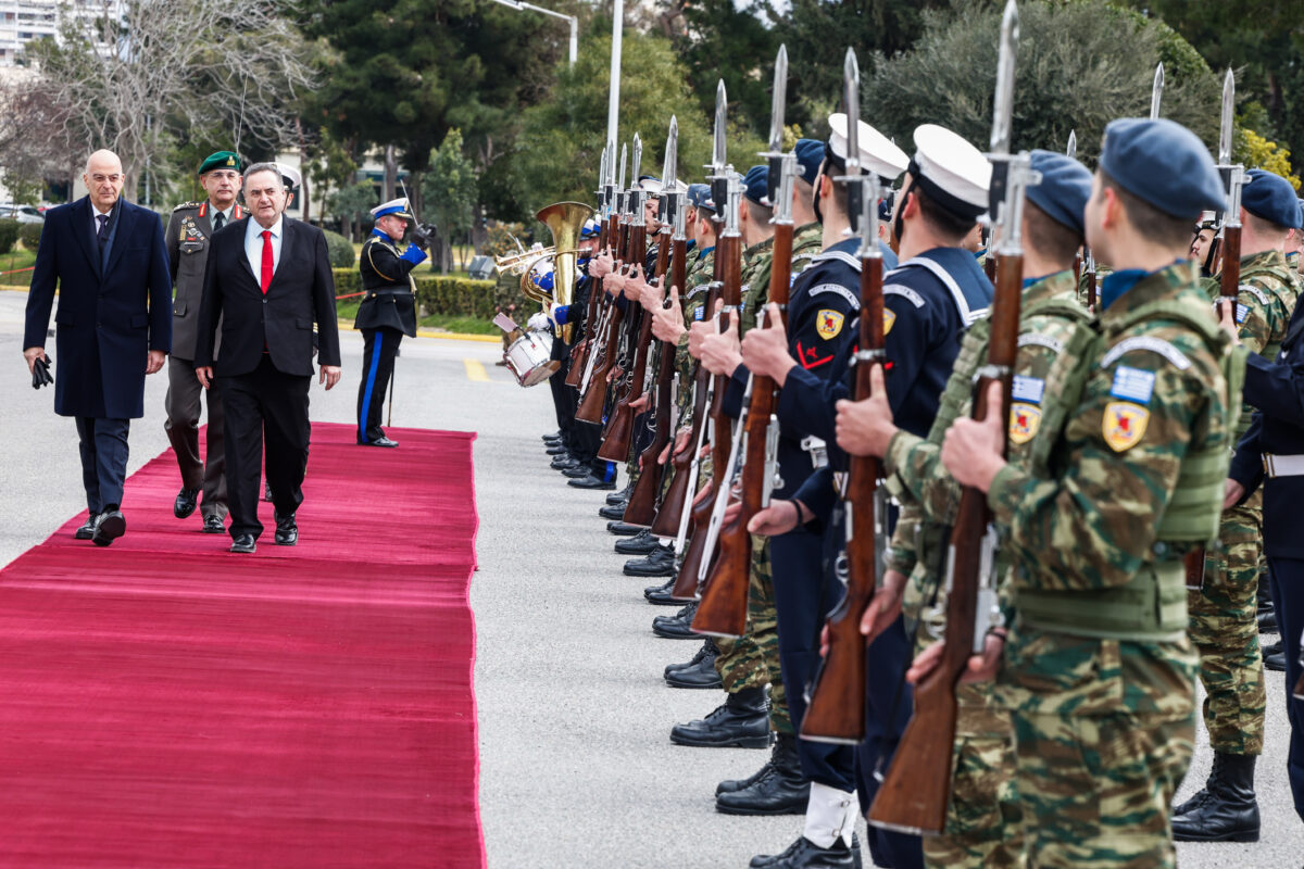 Δένδιας - Κατζ