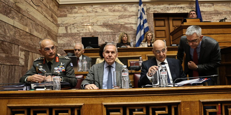 Δένδιας: Προανήγγειλε βελτιωτικές αλλαγές για τους υπαξιωματικούς στο νομοσχέδιο για τις Ένοπλες Δυνάμεις