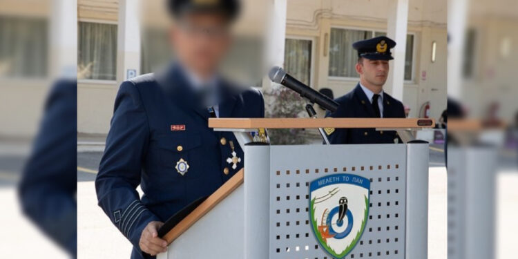 Σμήναρχος - κατασκοπεία - Κίνα