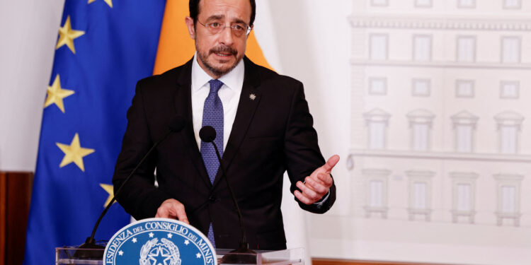 Χριστοδουλίδης