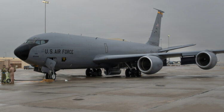 KC-135