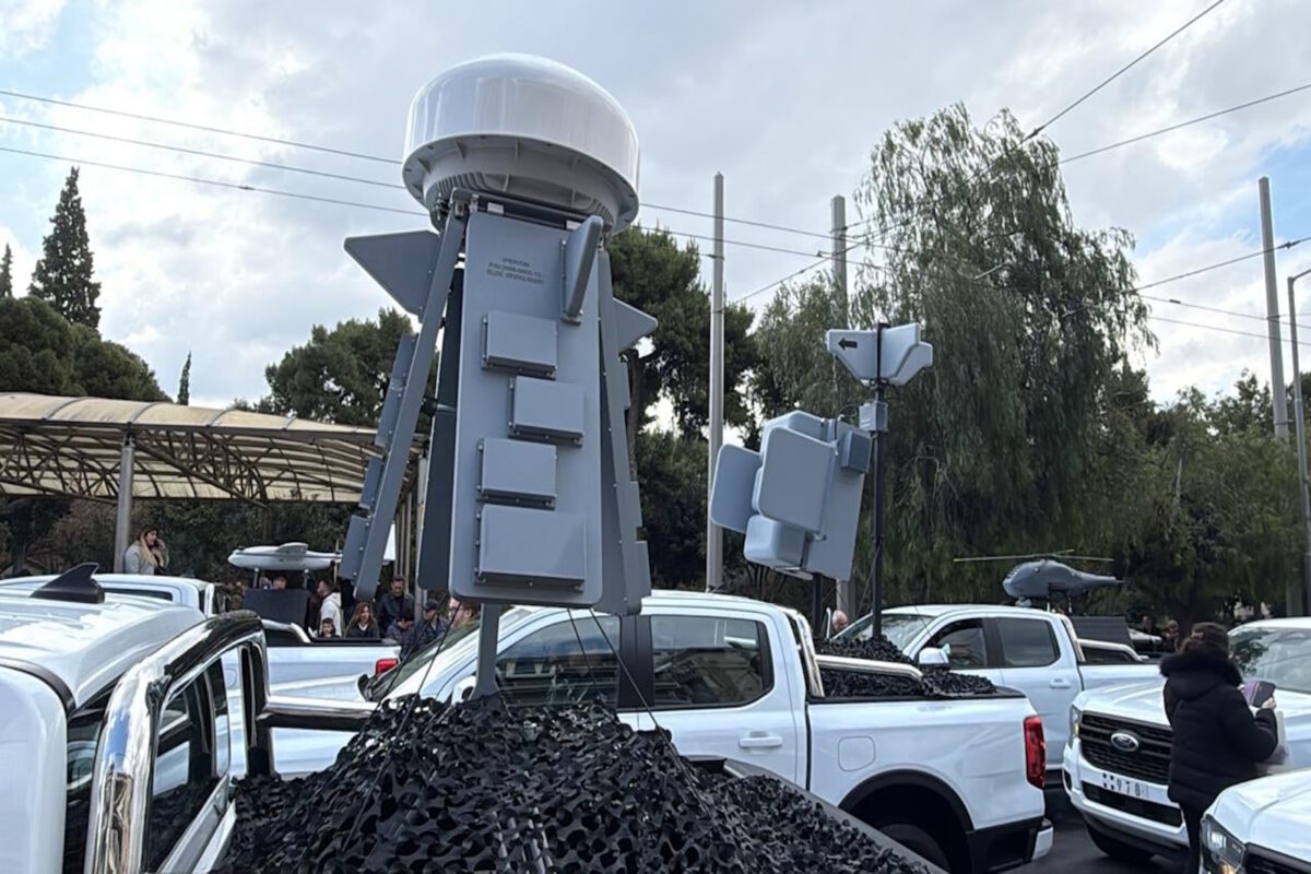 στρατιωτική παρέλαση