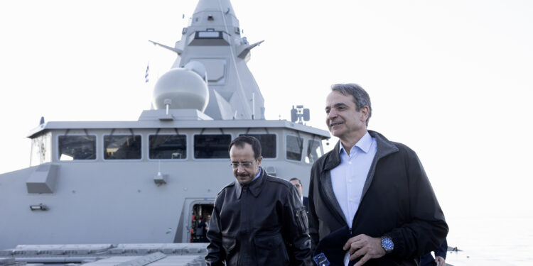 Μητσοτάκης - ΚΙΜΩΝ