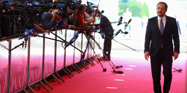 ΕΕ - Χριστοδουλίδης