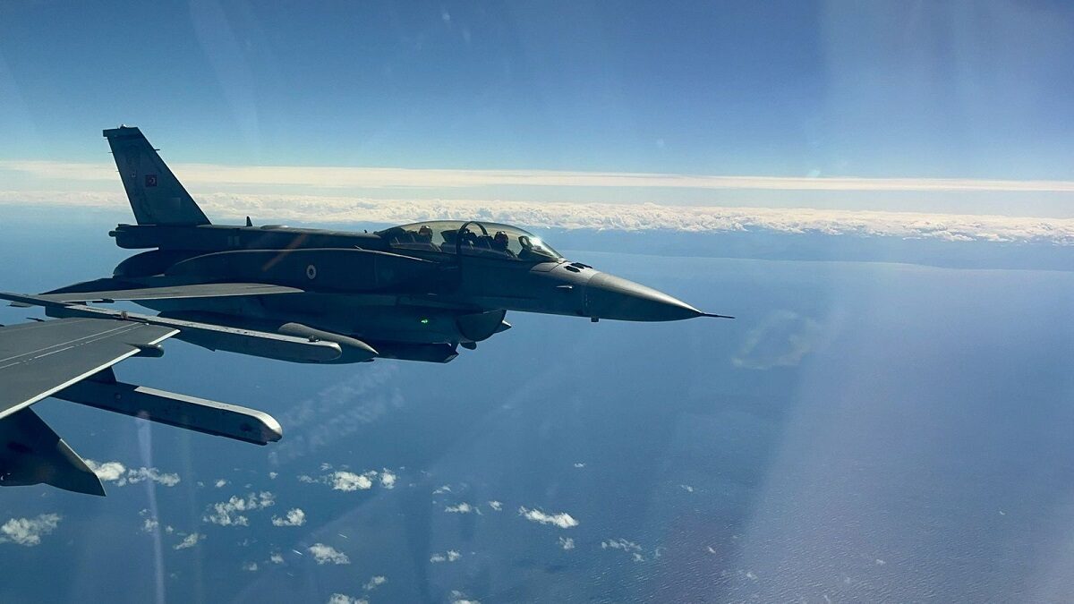 F-16 - παραβιάσεις
