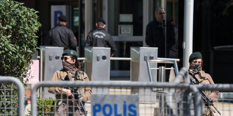  Nordic Monitor: Το ISIS περνά σε νέα φάση δημιουργώντας στρατόπεδα εκπαίδευσης στην Τουρκία.