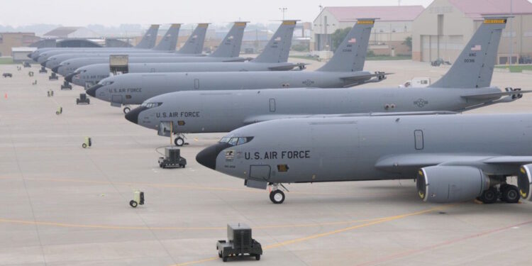KC-135