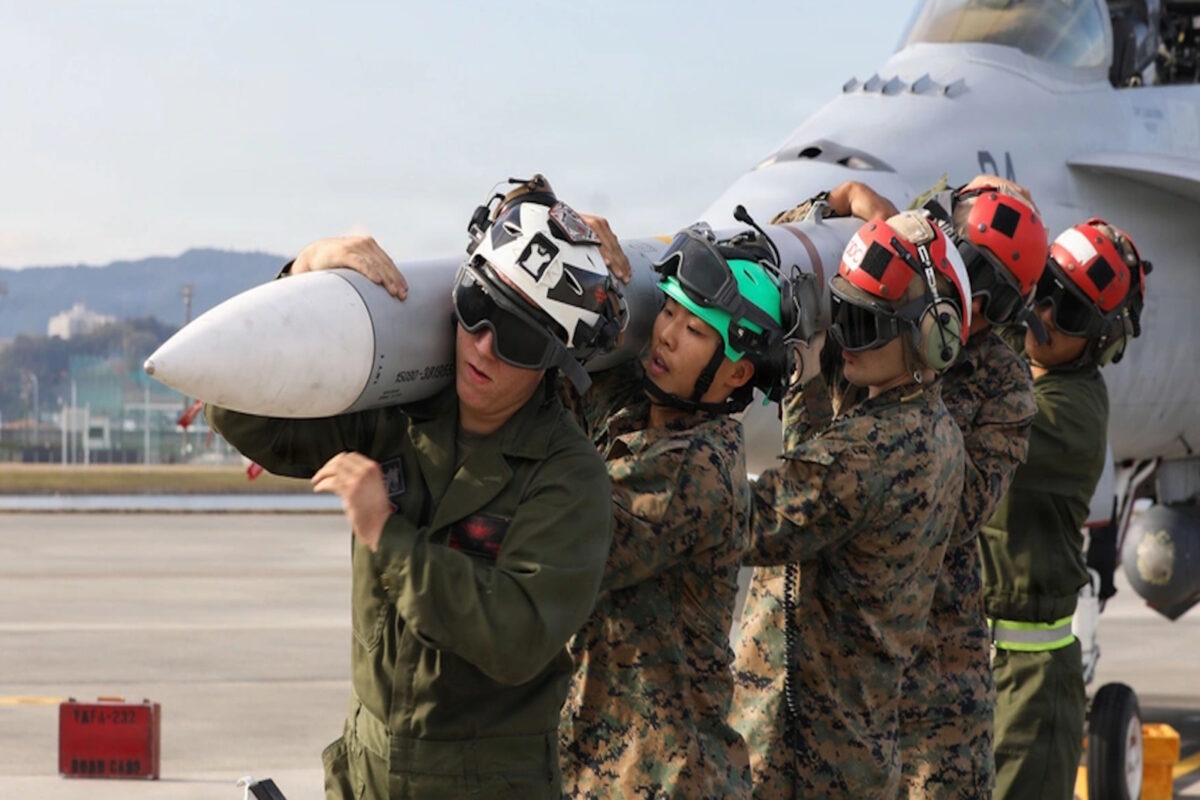 AIM-120C-8
