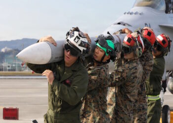 AIM-120C-8