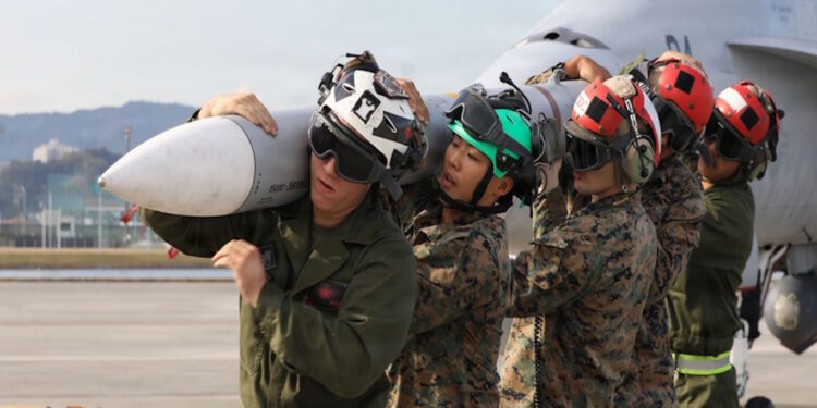 AIM-120C-8